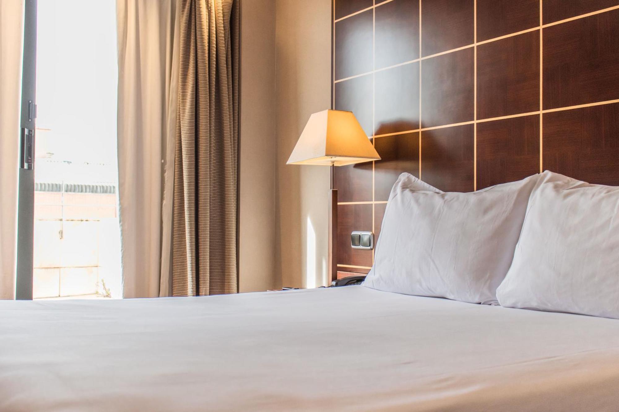 Eurostars Diana Palace Паленсия Стая снимка